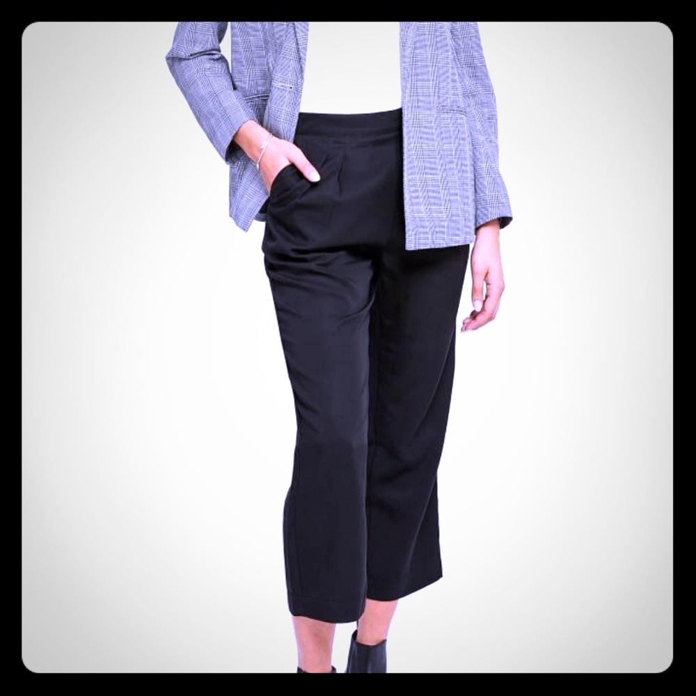 NWT G /F collection black crop dresspant